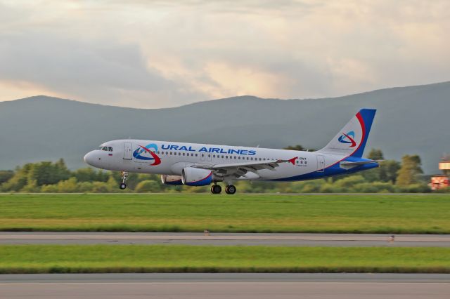 Airbus A320 (VP-BMT)