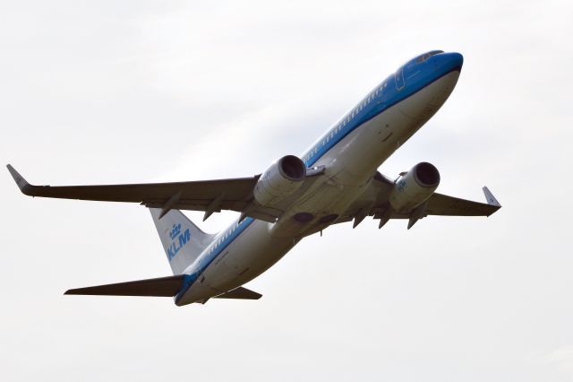 Boeing 737-800 (PH-BXF) - KLM - B737-8K2(WL) (PH-BXF) KLM departing NCL enroute for AMS (Photo May 2024)