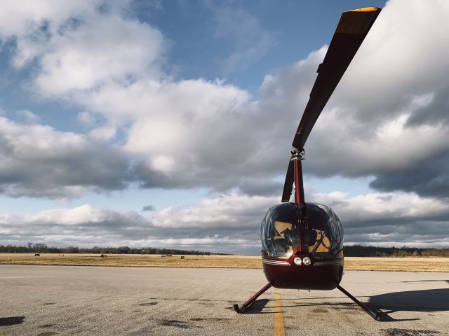 Robinson R-44 (N20DD)