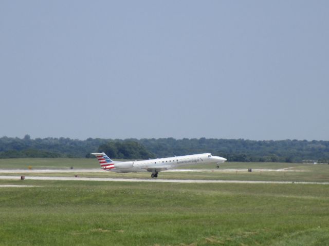 Embraer ERJ-145 (N659AE)