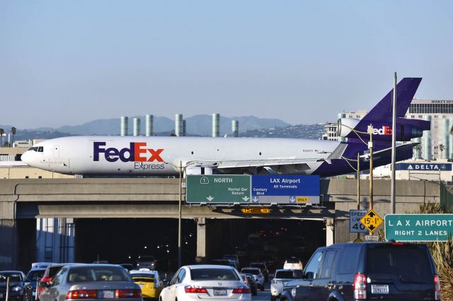 Boeing MD-11 (N522FE)