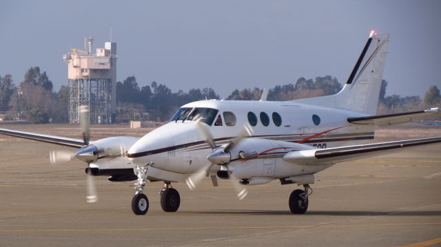 Beechcraft King Air 90 (N915CD)