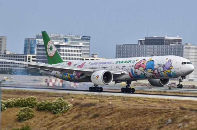 BOEING 777-300ER (B-16722) - Eva Air “Hello Kitty” 777 landing at Los Angeles International Airport 