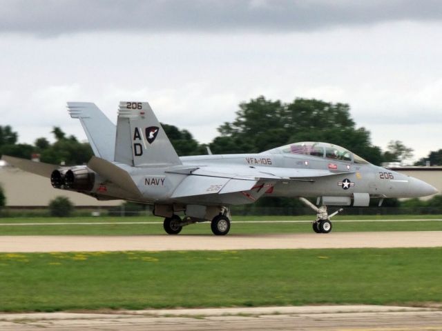 McDonnell Douglas FA-18 Hornet (16-6467)