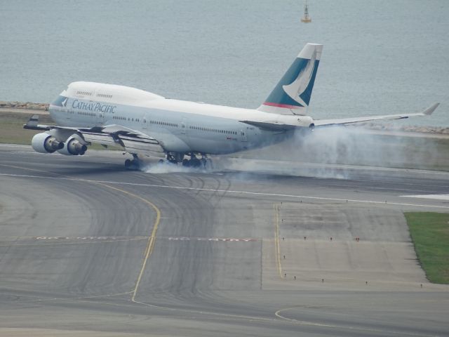 Boeing 747-400 (B-HKT)