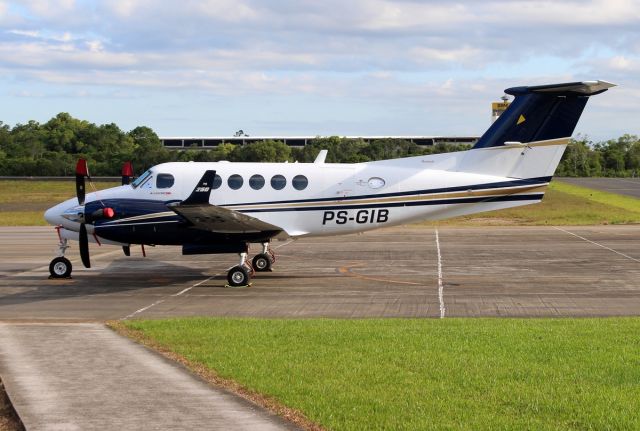Beechcraft Super King Air 200 (PS-GIB)