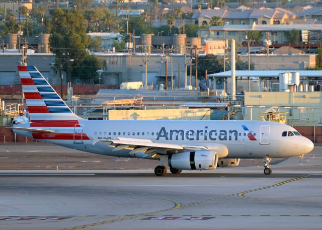 Airbus A319 (N814AW)