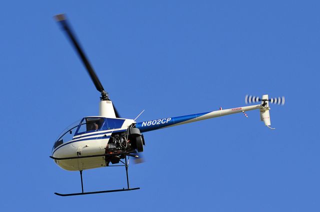 Robinson R-22 (N802CP) - Seen at KFDK on 11/1/2009.      a href=http://discussions.flightaware.com/profile.php?mode=viewprofile&u=269247  [ concord977 profile ]/a