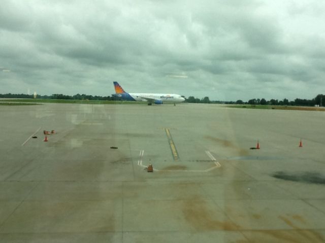 Airbus A320 — - Arrived from Punta Gorda, Florida heading to park at Gate A3br /br /Date Taken: June 5, 2017br /Airport: Blue Grass Airport