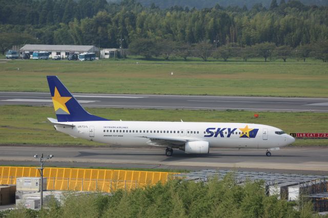 Boeing 737-800 (JA737L)