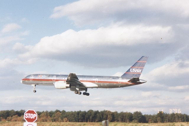 Boeing 757-200 — - USAir Boeing 757 about to touch down on runway 33L at KBWI