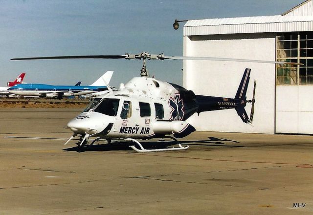 Bell 222 (N427MA) - KMHV - Mercy Air when based at Mojave, CA - I think I took this in early 2000s.