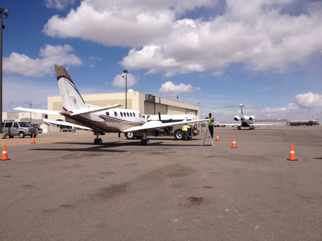 Beechcraft King Air 100 (N301TS)