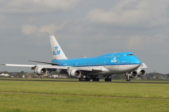 Boeing 747-400 (PH-BFV)