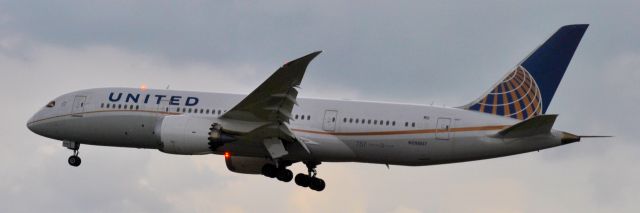 Boeing 787-8 (N29907)