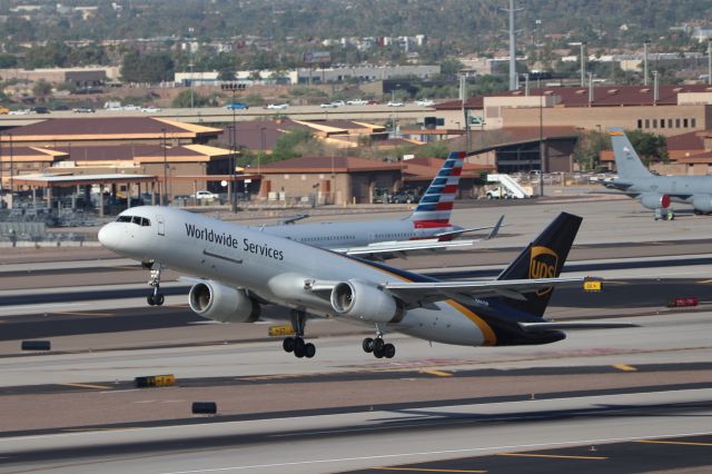 Boeing 757-200 (N461UP)