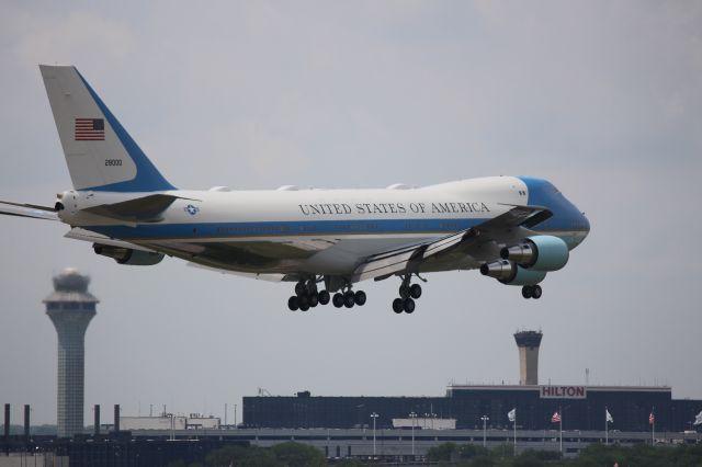 Boeing 747-200 (82-8000) - Air Force One landing 27C - Summer 2021