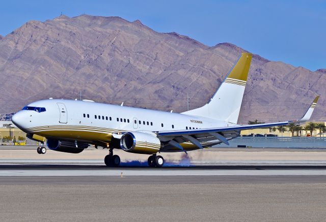 Boeing 737-700 (N720MM) - N720MM Boeing 737-7BC BBJ (cn 33010/1037) MGM Mirage  - Las Vegas - McCarran International (LAS / KLAS) USA - Nevada, January 12, 2012 Photo: Tomás Del Coro