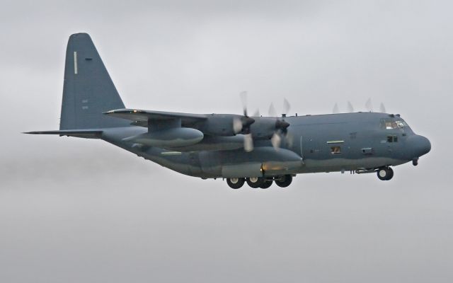 88-2101 — - usaf hc-130n 882101 102nd rqs/106th rqw new york ang landing at shannon.