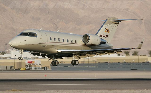 Canadair Challenger (N604AF)