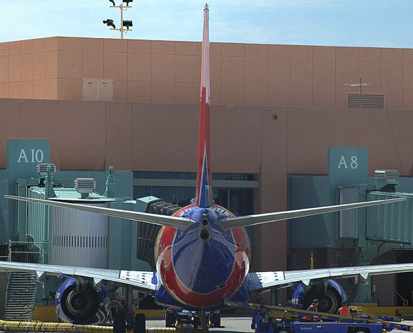 Boeing 737-700 (N570WN)
