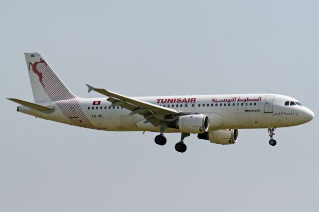 Airbus A320 (TS-IML)