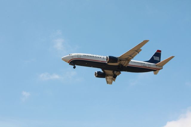 BOEING 737-400 (N439US)