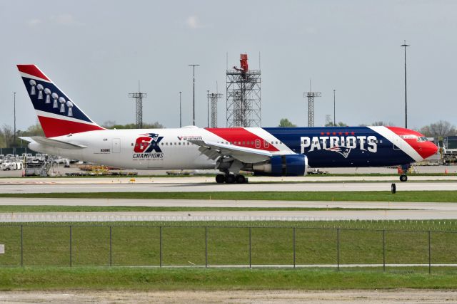 BOEING 767-300 (N36NE) - Patriots team aircraft rolling out on 23-L 04-17-21 doing some charter work.