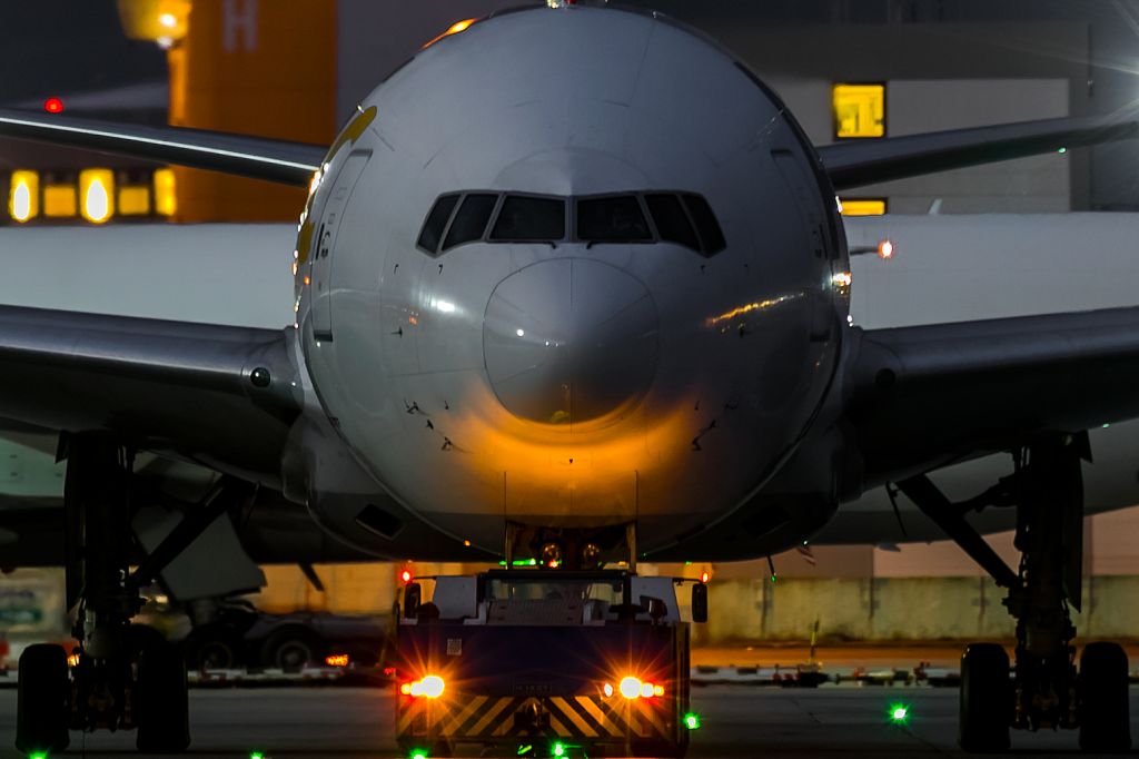 Boeing 777-200 (D-AALF) - smile you are on radar