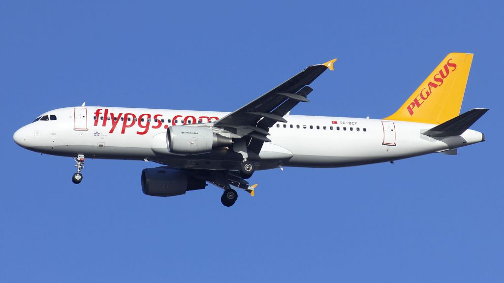 Airbus A320 (TC-DCF)