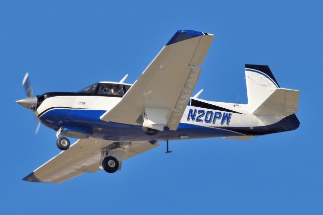 Mooney M-20 (N20PW) - Really nice looking Mooney M-20J on final for 23-R on 11-26-22