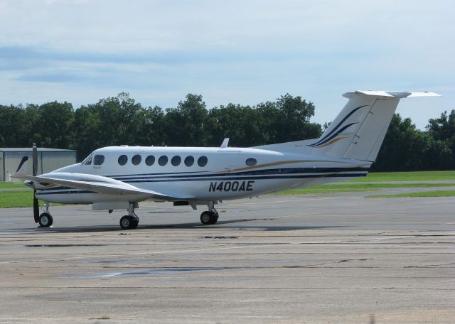 Beechcraft Super King Air 300 (N400AE) - At Downtown Shreveport.