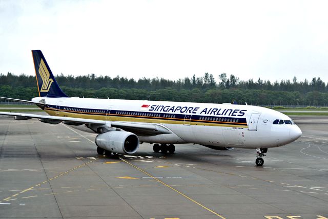 Airbus A330-300 (9V-STI)