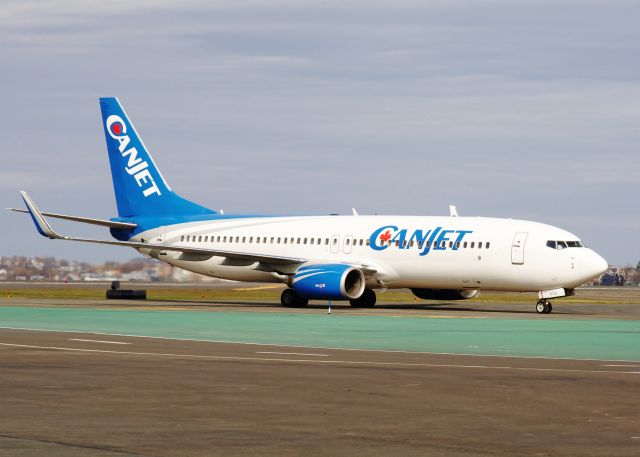 Boeing 737-800 (C-FYQN) - A rare visitor @ Logan Airport