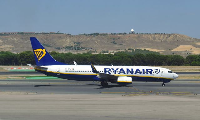 Boeing 737-800 (EI-DPL) - Ryanair Boeing 737-8AS(WL) EI-DPL in Madrid 