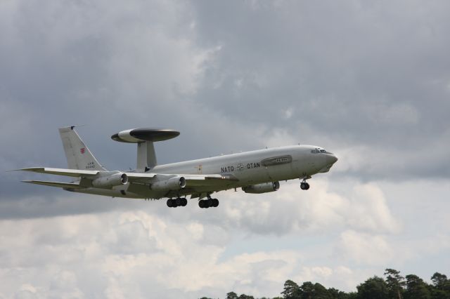 Boeing 707-100 (LXN90442)