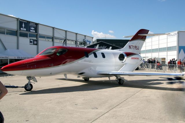 Honda HondaJet (N719SJ) - On display at the 53rd International Paris Air Show on 21-Jun-19, returning to EGKB later in the day.