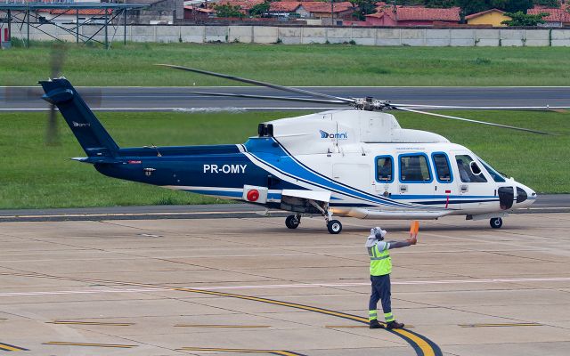 Sikorsky S-76 (PR-OMY)