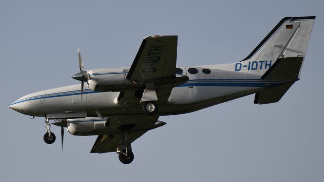 Cessna 421 (D-IDTH)