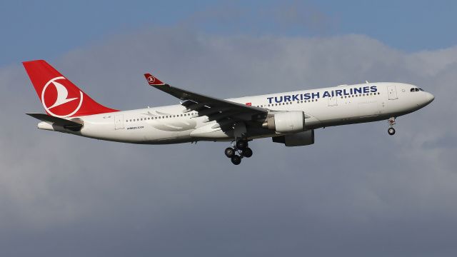 Airbus A330-200 (TC-JIT)