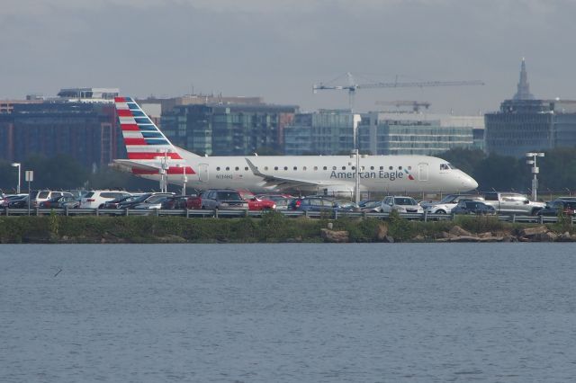 Embraer 170/175 (N134HQ)