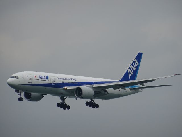 Boeing 777-200 (JA717A)