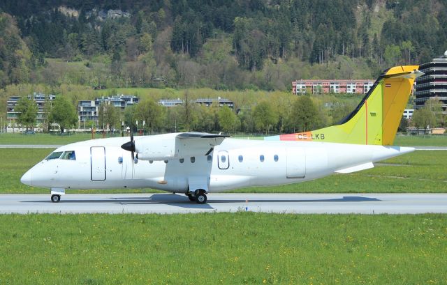 de Havilland Dash 8-400 (OE-LKB)