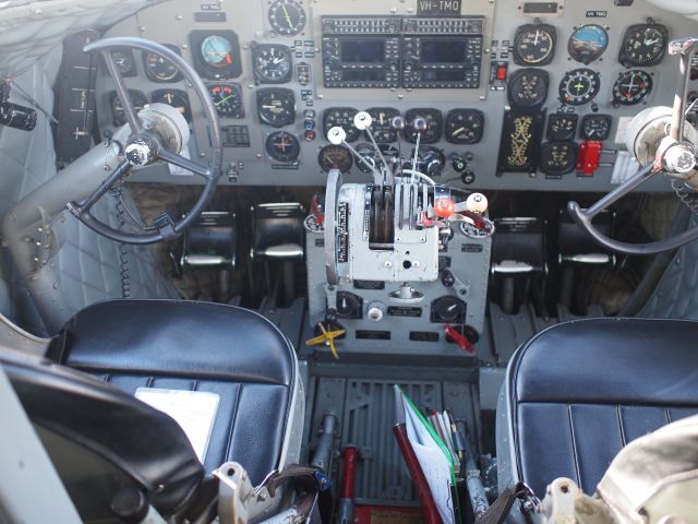 Douglas DC-3 (VH-TMQ) - The Office - DC3