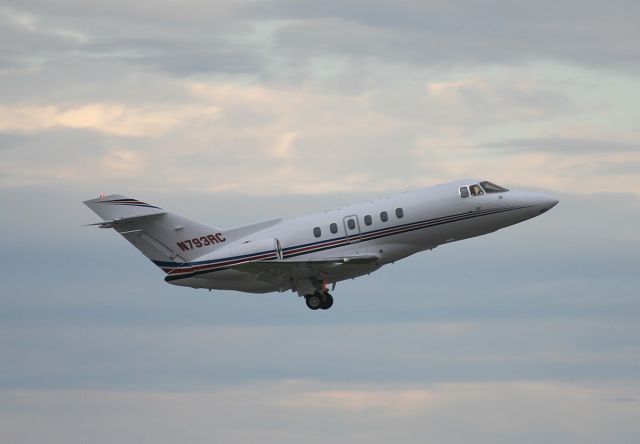 Hawker 800 (N793RC)