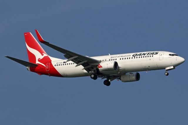 Boeing 737-700 (VH-VZX)