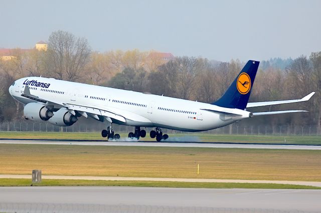 Airbus A340-600 (D-AIHZ)