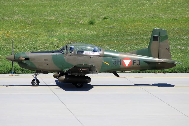 Pilatus PC-7 Astra (3HFJ)