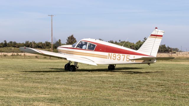 Piper Cherokee (N9375J)