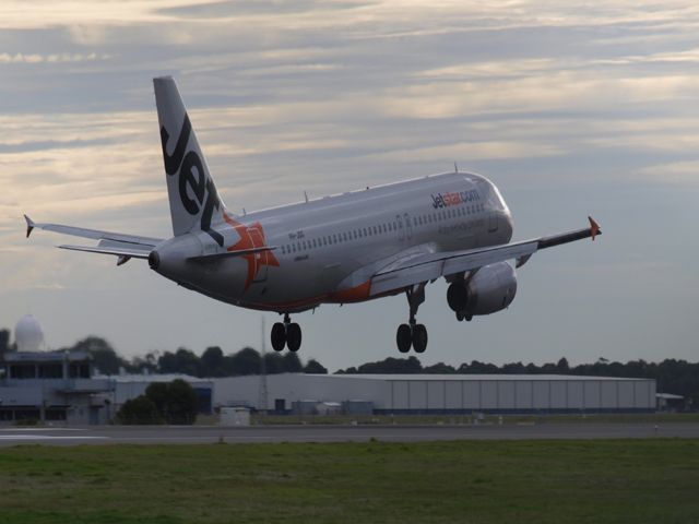VH-JQG — - Just about to touchdown on 05 on 29 May 2013